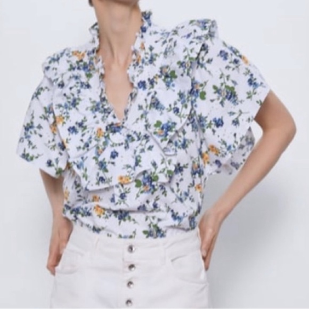 Zara Floral Ruffle V~Neck Floral Ruffle Sleeve Large
